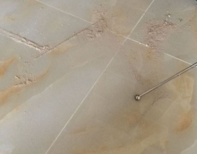 湘阴瓷砖空鼓维修公司分享粘合剂选择不当在瓷砖铺贴过程中可能导致以下问题