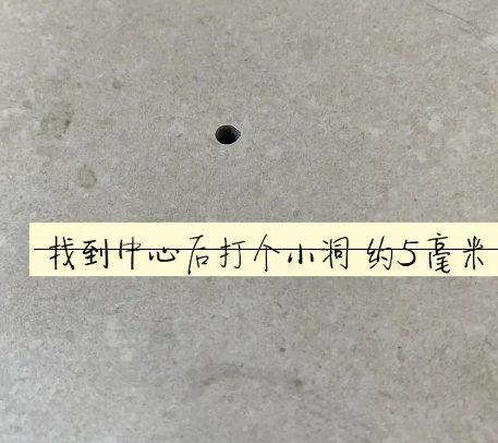 湘阴瓷砖空鼓维修公司专业解答在瓷砖铺贴过程中，如果砂料搅拌不均匀，将会带来以下问题